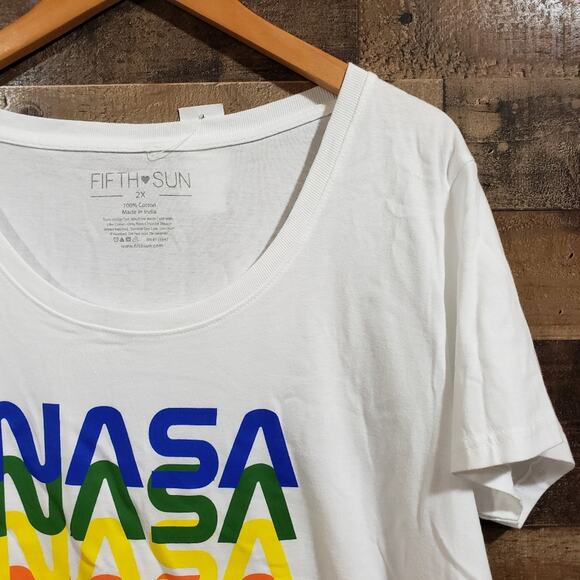 Fifth sun NWT NASA rainbow graphic short sleeve t-shirt woman's size 2X - Picture 7 of 8